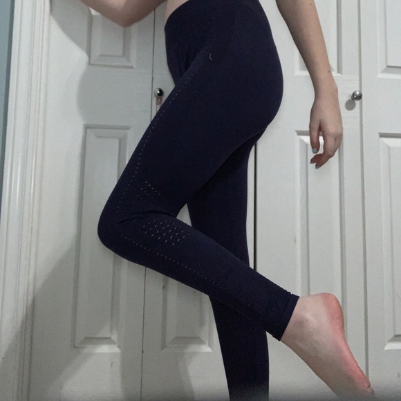 Workout leggings - Picture 2 of 2